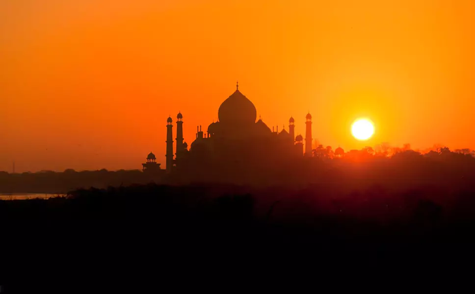 Taj Mahal Sunrise Tour from Jaipur
